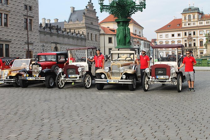 1,5 hour oldtimer convertible Prague sightseeing tour - Petrin Tower (a Paris copy, but Prague style): viewpoints without the marathon