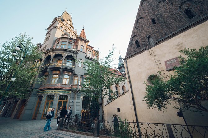 Alchemy and Mysteries of Prague Castle Walking Tour - Prague Castle Courtyards, St. Vitus Spires, and Golden Lane in Evening Light