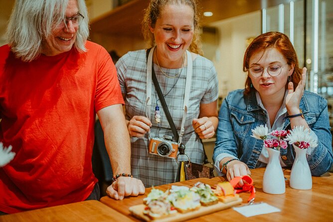 Award-Winning Prague Evening Old Town Food and Drink Tour - Price and value: why $176.56 doesn’t look so high after the math