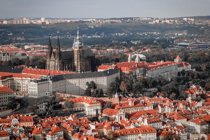Classic Prague Castle Tour, Strahov Monastery & Castle District - Entering the Prague Castle complex: gate, courtyards, and Old Royal Palace
