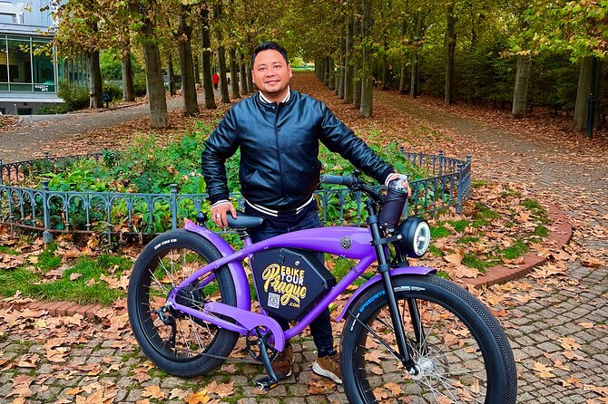 E-BIKE TOUR: 10 Must-See Landmarks & Viewpoints in Prague 1-8per. - Gothic Facades to Parliament: Ministry of Industry and Straka Academy Views