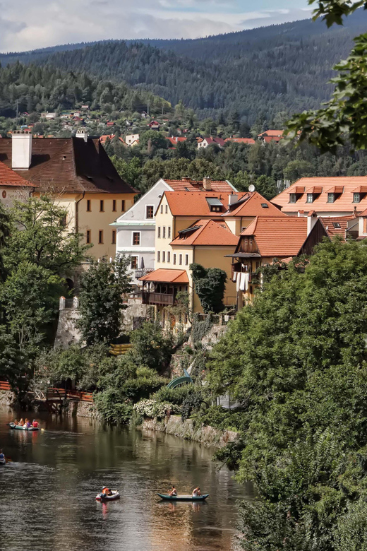 From Prague: Český Krumlov Full-Day Tour with Pickup - From the castle to the river: lunch break near the heart of town