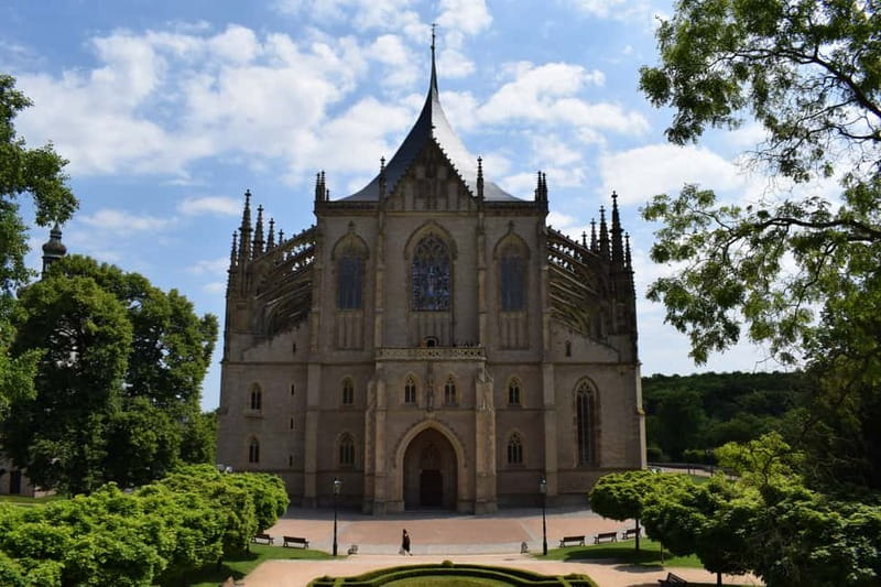 From Prague: Half-Day Coach Tour to Kutná Hora - Stone Fountain and More Town Time Than You Might Expect
