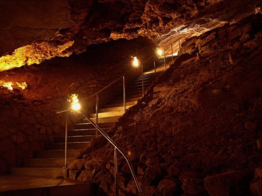 From Prague: Karlštejn Castle & Koněprusy Caves Tour - Key things you’ll notice on this tour