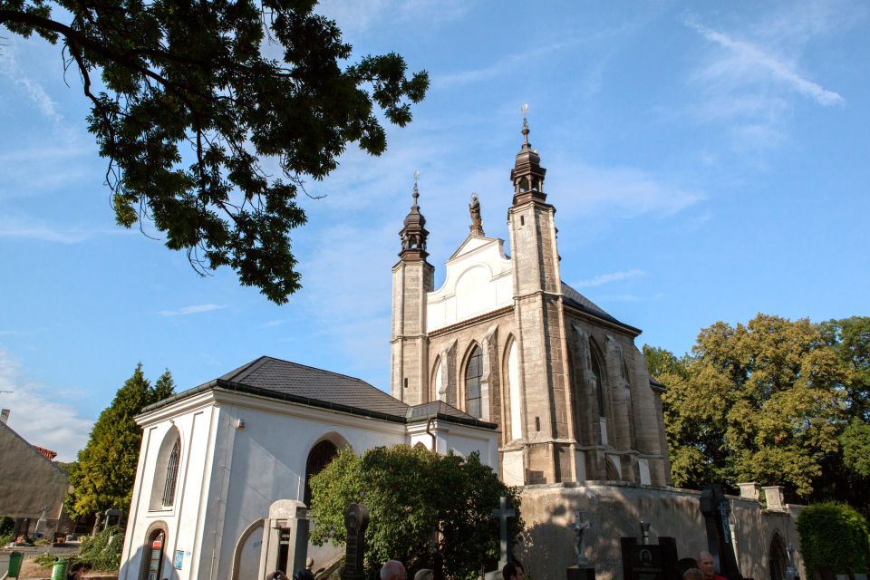 From Prague: Kutna Hora UNESCO Site Tour with Bone Chapel - Food Stops and Budget: How to Handle Lunch Without Stress