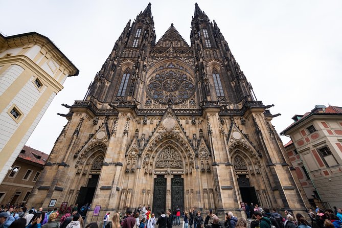 Full-Day Prague Tour with Prague Castle, Lunch and Vltava Cruise - Vltava cruise: the calm finish you’ll want