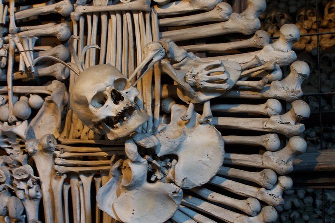 Half Day Trip to Kutna Hora and Bone Church from Prague - Getting There From Prague Without Stress (and what to watch for)