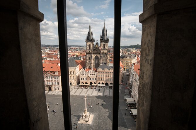 Old Town, Astronomical Clock & Underground Tour with PragueWay - Guides and group size: when it stays small, you benefit