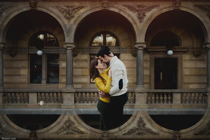 photoshoot in prague - Practical planning: weather, meeting spot, and expectations for included extras