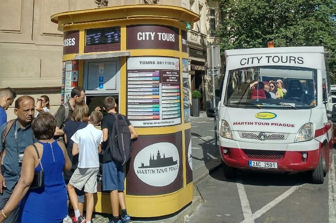 Prague 2-hour Panoramic Bus Tour - Comfort, group size, and the real feel of the ride