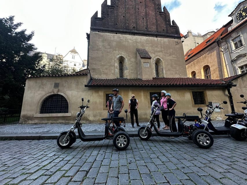 Prague: 2 hours FUN TRIKE tour in Prague with guide - The viewpoint park stop: where photos happen without rushing