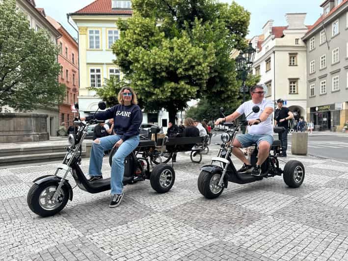 Prague: 2 hours FUN TRIKE tour in Prague with guide - E-trike riding in Prague: easy controls, real street conditions