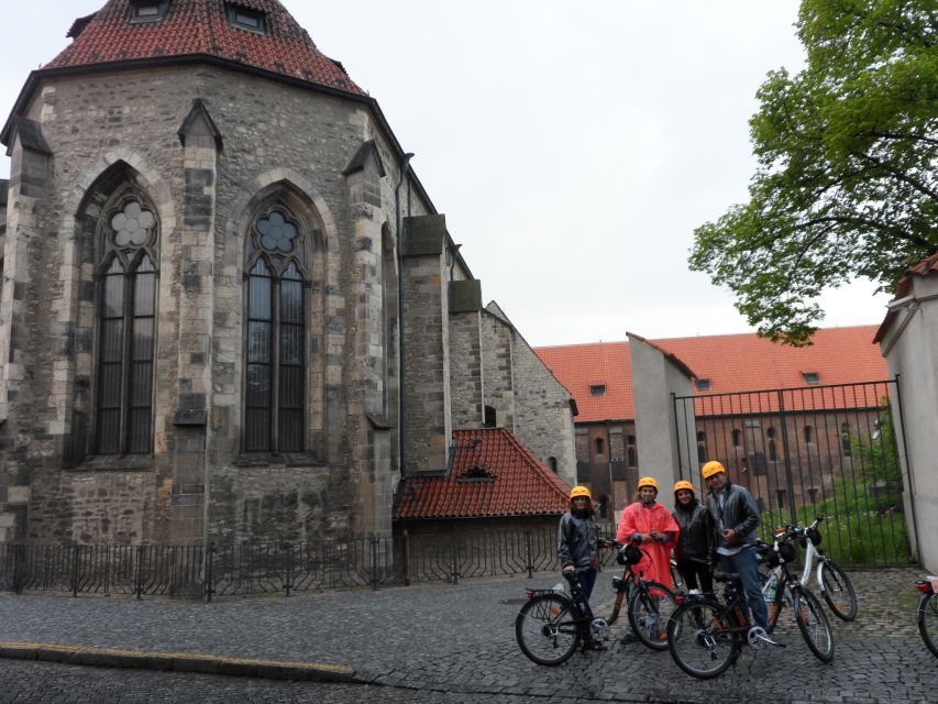 Prague 3-Hour Sightseeing Tour by Electric Bike - Starting at Besední 2: Training, Helmets, and a Confident First Mile