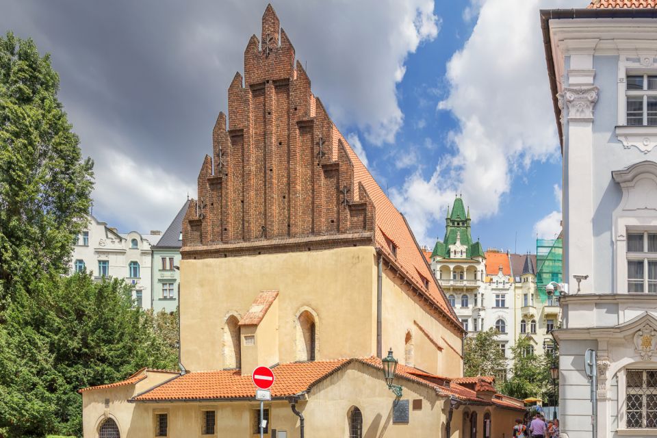 Prague: 4-Hour Segway and Scooter Tour with Lunch and Drinks - Letná Park Lunch and the Vltava Ride: Beer Garden Break with Big Views