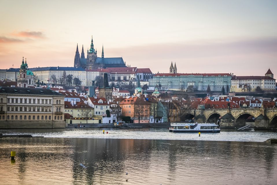 Prague: 50-Minute Sightseeing Evening Cruise - Who This Evening Cruise Is Best For (And Who Should Skip It)
