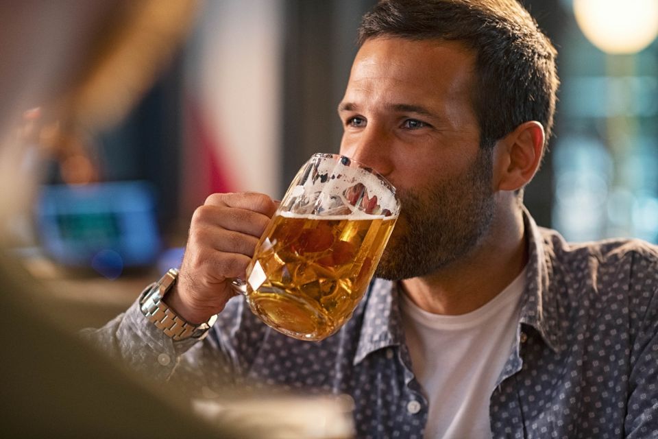 Prague: Afternoon Beer Cruise with Drinks Included - On board: what the drinks, Wi‑Fi, and lounge music really feel like