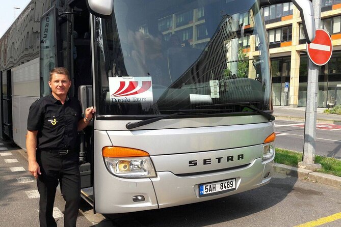 PRAGUE AIRPORT - CITY TRANSFERS in Spanish - Oferta de tour gratuito de Praga: un extra para tus primeras horas