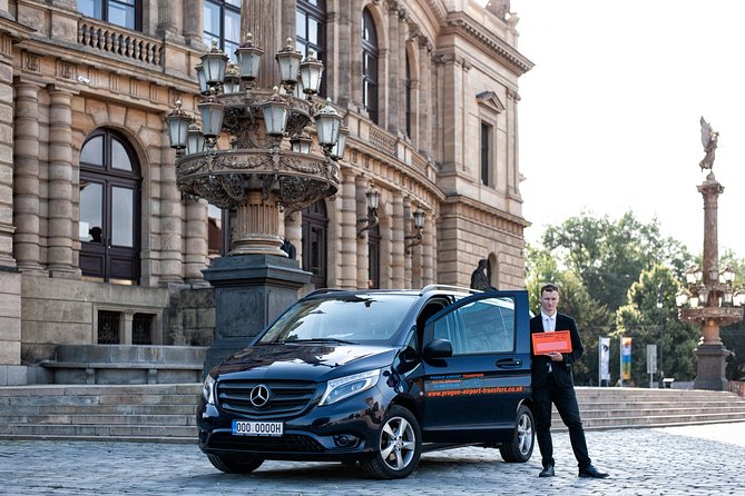 Prague Airport Private Departure Transfer - Door pickup in Prague: easy meeting without the scramble