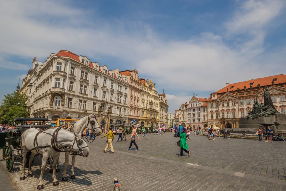 Prague: Big Bus Hop-on Hop-off, Castle Tour and River Cruise - Vltava river cruise from Dvorakovo embankment, pier 17