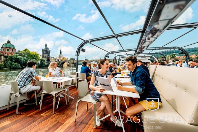 Prague Boats 3-hour Dinner Cruise - Meeting at Dvořákovo nábř. 901/6 and Picking a Seat That Helps