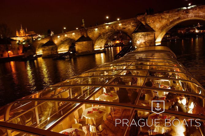 Prague Boats 3-hour Dinner Cruise - Live Music Onboard: Enjoy It, Then Tune Your Expectations