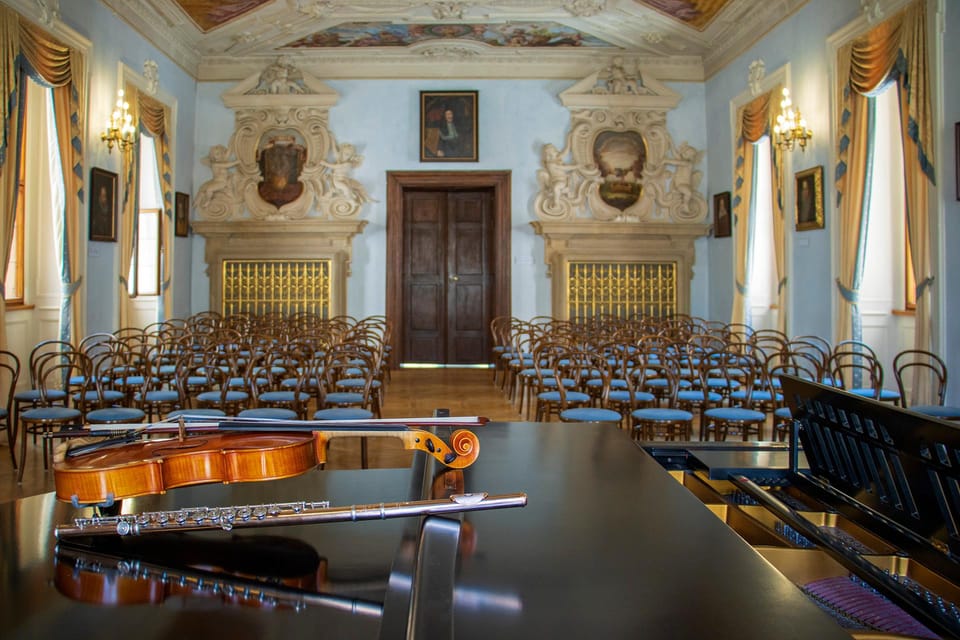 Prague Castle: Midday Classical Concert at Lobkowicz Palace - Who Should Book This Midday Concert at Lobkowicz Palace?