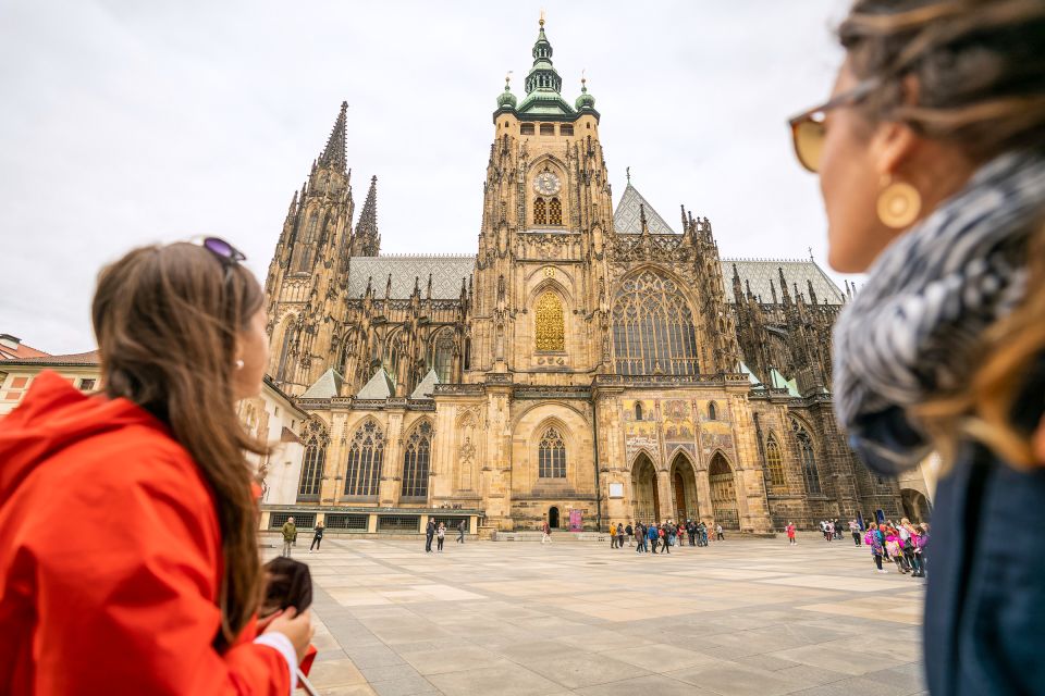 Prague: Castle Tour with Local Guide and Entry Ticket - Value for $61: what you’re really paying for