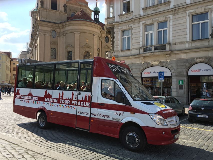 Prague City: 1-Hour Orientation Tour by Bus - A 1-hour Prague bus tour that keeps the city readable