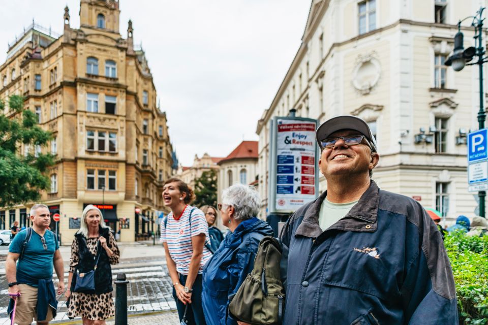 Prague: City Highlights By Bus, Boat, and on Foot - How the Meeting Works (and Why It Matters)