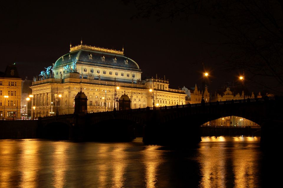Prague: City Tour and Dinner Cruise with Hotel Pickup - Hotel pick-up to Old Town: the easy start that sets the tone