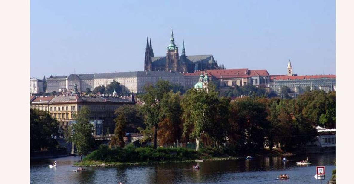 Prague: Classic City Bike Tour - Municipal House and New Town: Starting with Prague’s Confidence