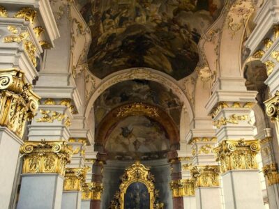 Prague: Classical Concert at St. Giles' Church - The 65-minute concert format: chamber orchestra plus star soloists