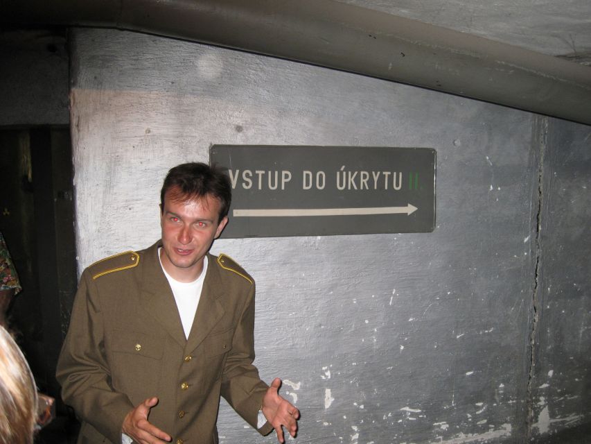 Prague: Communism History and Nuclear Bunker Guided Tour - What the guides do best: firsthand perspective, then clear explanations