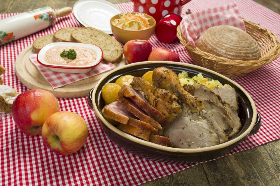 Prague: Evening Folklore Garden Party with Traditional Menu - The post-show Prague lights drive back to your hotel
