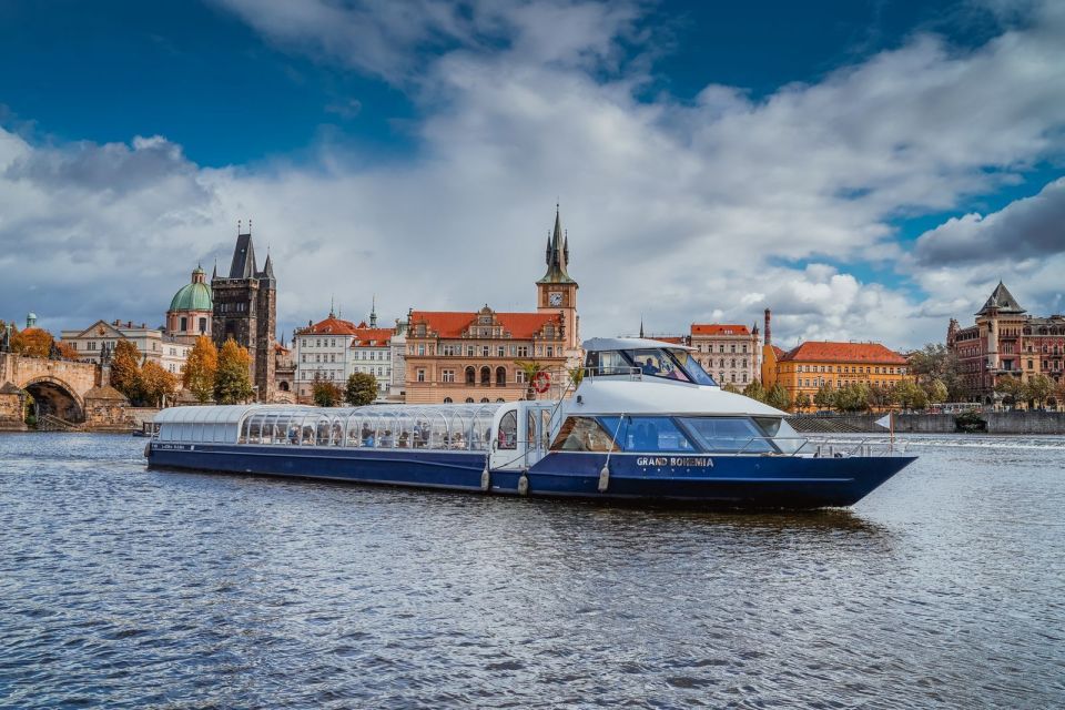 Prague: Evening Vltava River Eco Cruise with Prosecco - What you’ll see: from Prague Castle panoramas to Charles Bridge from below