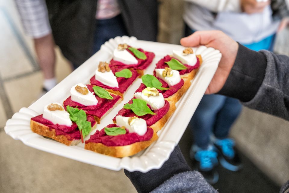 Prague: Food and Beer Guided Walking Tour with Tastings - How long is it, and what’s the pacing like?