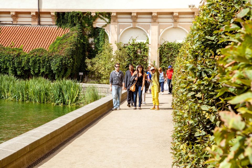 Prague: Full-Day Sightseeing Tour with Cruise and Lunch - Key highlights worth booking for