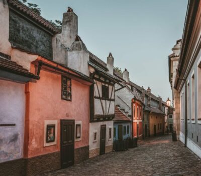 Prague: Full-Day Sightseeing Tour with Cruise and Lunch - Wenceslas Square to the Dancing House: the New Town start you’ll be glad you did