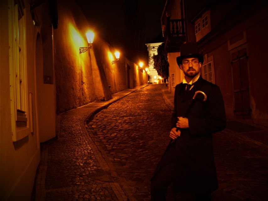 Prague: Ghost Tour - Your nighttime route: Old Town Square to quiet lanes