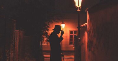 Prague: Ghost Tour - The guide costume and storytelling: the performance detail that makes it stick