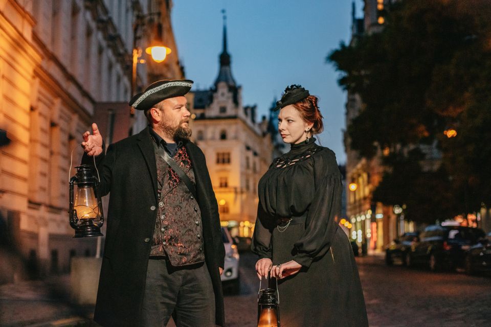 Prague: Ghosts and Legends Nighttime Guided Walking Tour - Quick hits before you go