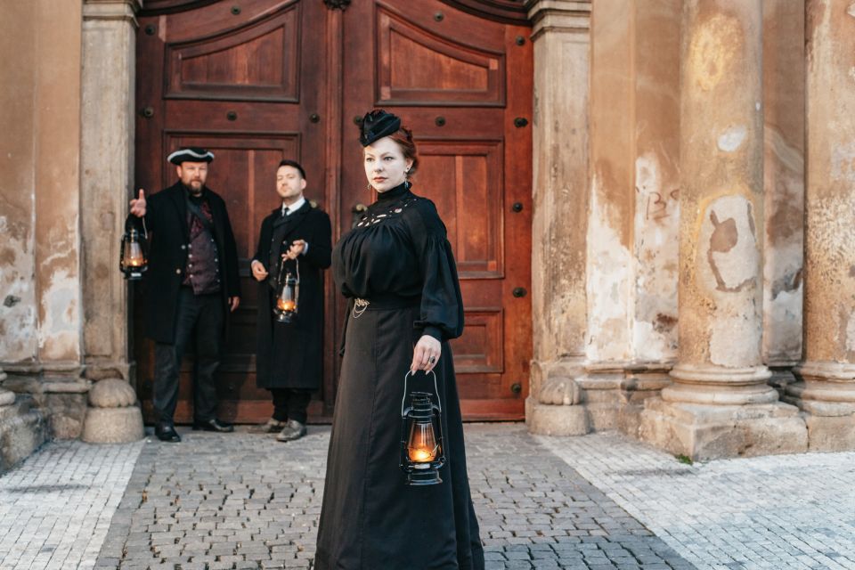 Prague: Ghosts and Legends Nighttime Guided Walking Tour - What to Wear for a Rain-or-Shine Cobblestone Night