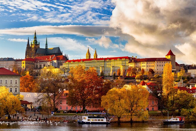 Prague Guided Walking Tour and Cruise with Authentic Czech Lunch - The Jewish Quarter and Old Town Square Lunch Stop