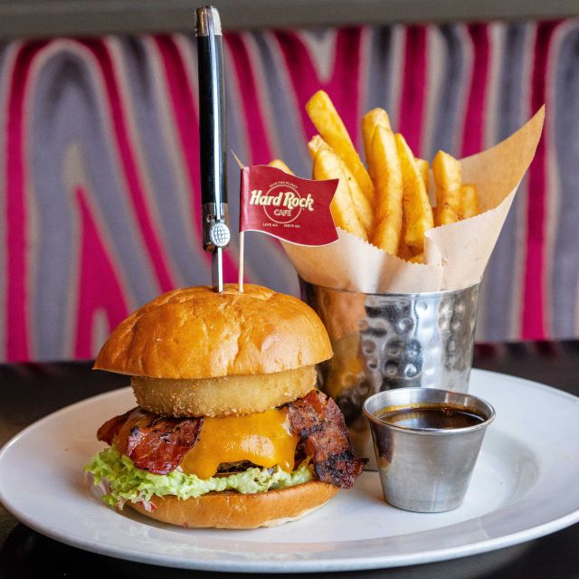 Prague: Hard Rock Cafe with Set Menu for Lunch or Dinner - The 75-minute pacing: fast enough for a busy day, not rushed