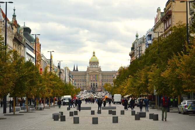 Prague: National Museum Ticket & Online Audioguide City Tour - Old Town Square and the Astronomical Clock: what to look for while the audio plays