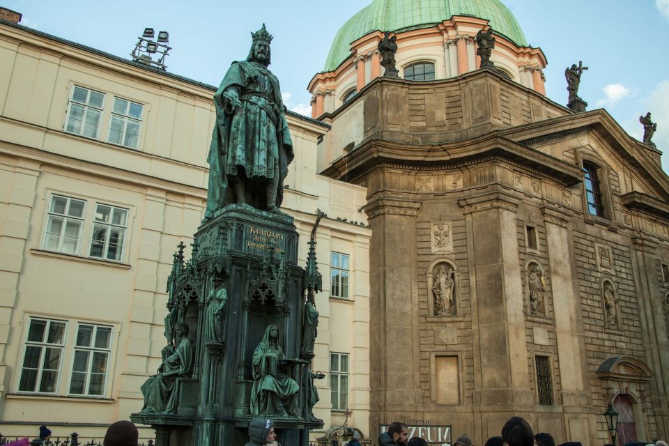 Prague: Old Town and Jewish Quarter Guided Tour in German - Old Town Square and the Church of Our Lady before Týn: Your Orientation Moment