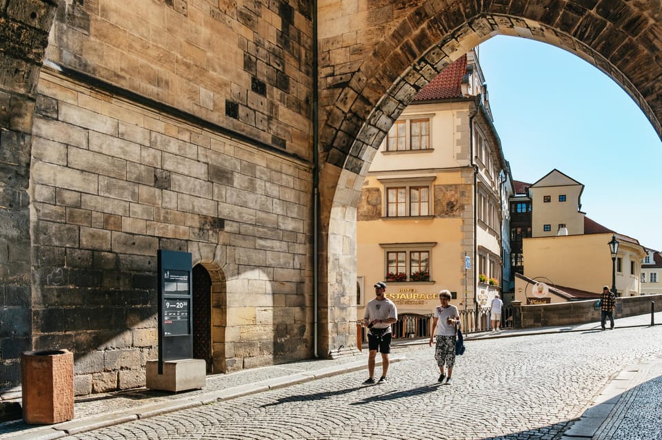 Prague: Old Town, Astronomical Clock and Underground Tour - Old Town Hall tower views: a climb with a very clear payoff