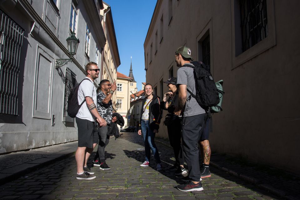 Prague: Old Town Highlights & Hidden Gems Guided Tour - Finding the tour: Mala Strana start and the Charles Bridge crossing