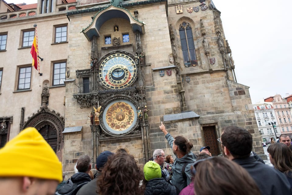 Prague: Old Town, Jewish Quarter & Astro Clock Walking Tour - Meeting at Na Příkopě 23: the fastest way to avoid stress