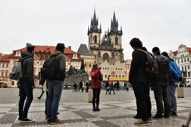 Prague Old Town, Medieval Underground and Dungeon Historical Tour - Tour Length, Max Group Size, and How to Hear the Guide